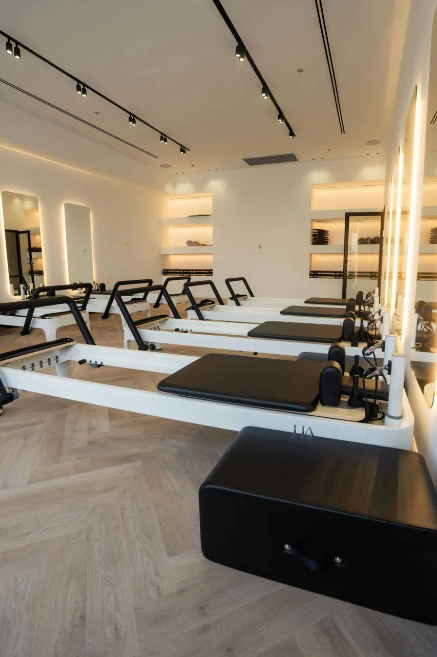 Grace reformer made of aluminum including tower model LIA26W-L from LIA PILATES — picture 13
